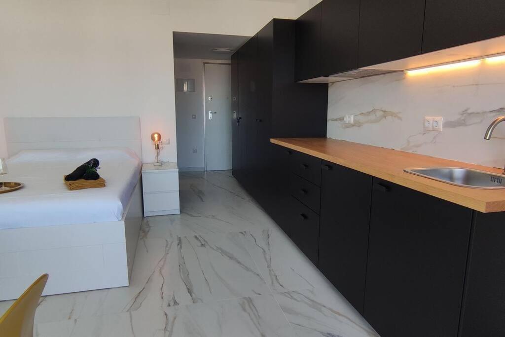 Chill Out Studio Jacuzzi & Sea Views Аликанте Экстерьер фото